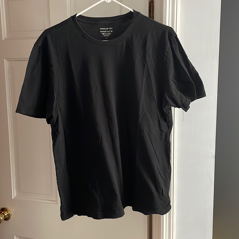 Banana Republic plain black tee